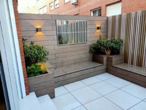 reforma de un patio realizado por la empresa de Abierto al Jardín en San Sebastián de los Reyes