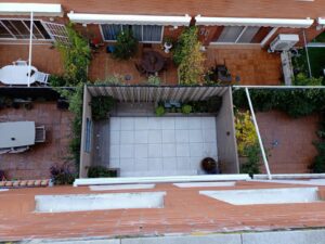 reforma de un patio realizado por la empresa de Abierto al Jardín en San Sebastián de los Reyes