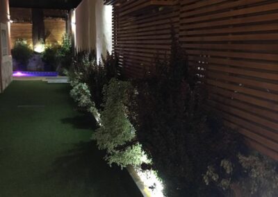 reforma de un patio realizado por la empresa de paisajismo Abierto al Jardín en Puerta de Hierro